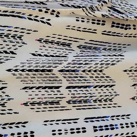 Women's top - Picture 2 of 3